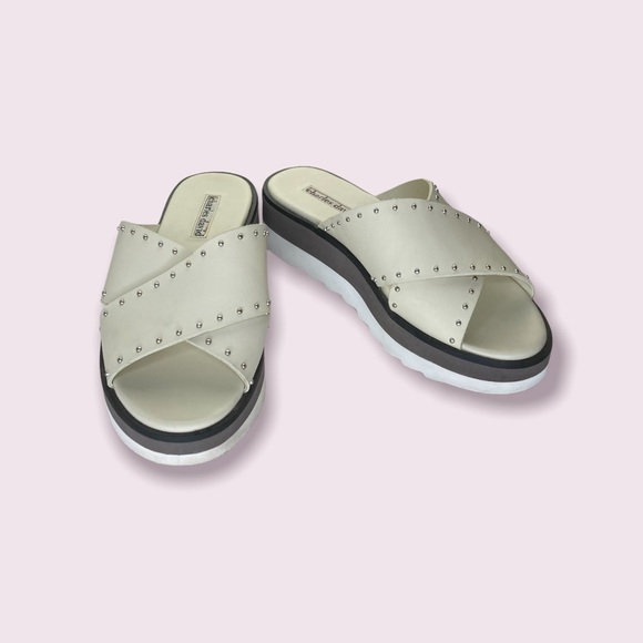 Charles David Cream Leather Silver Studded Crisscross Strap Platform Sandals - Picture 2 of 11